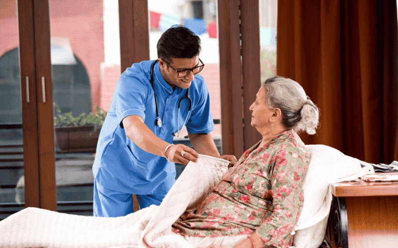 elderly-patients-can-travel-safely-with-homecare
